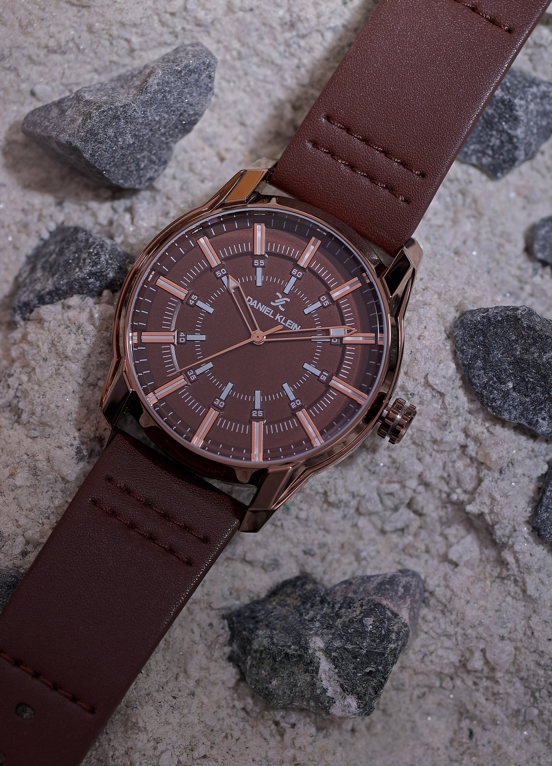 Daniel Klein Premium Men Brown Dial Analogue Watch