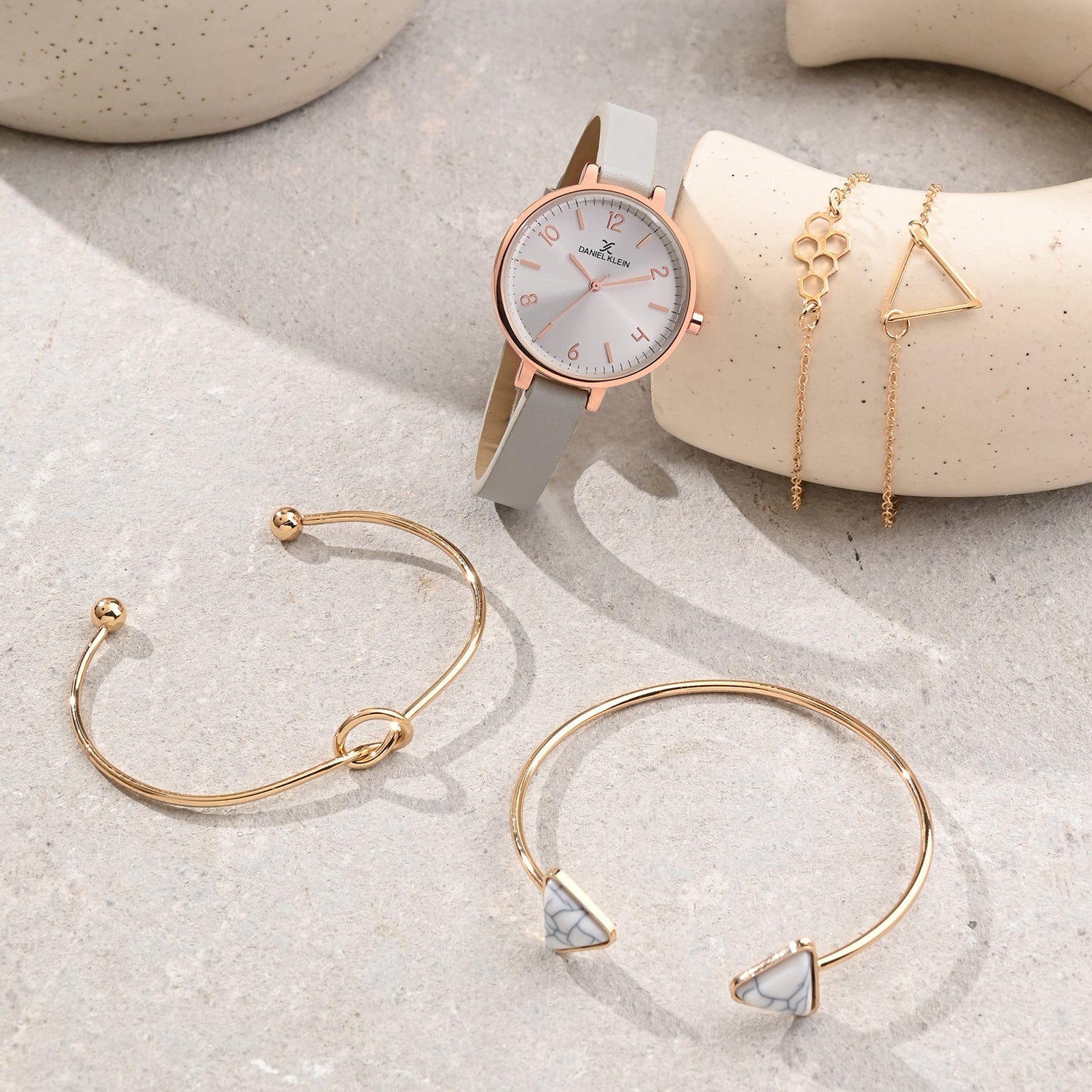 Daniel Klein Silver Dial Analog Gift Set Watch with Bracelet For Women (Pack of 5)