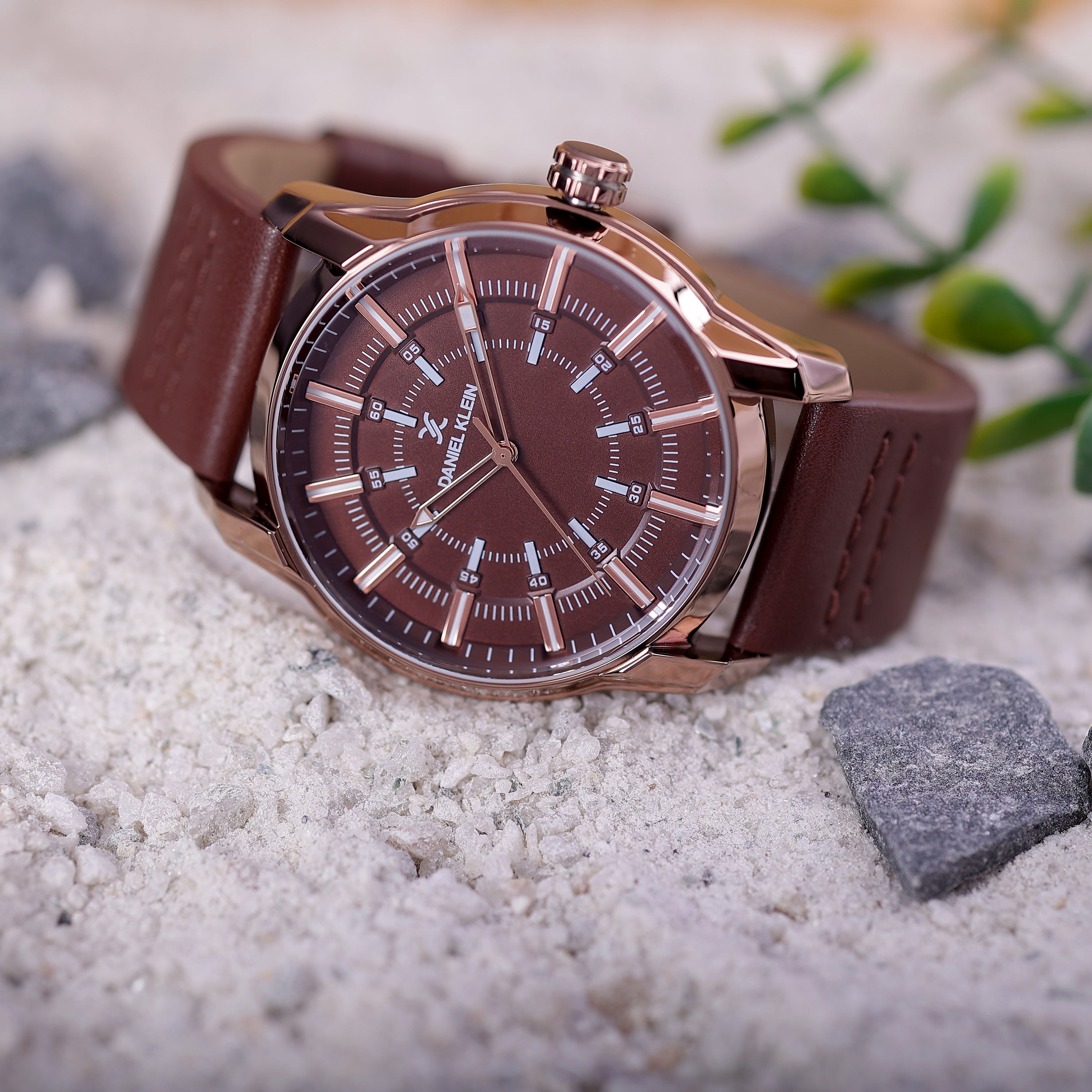 Daniel Klein Premium Men Brown Dial Analogue Watch