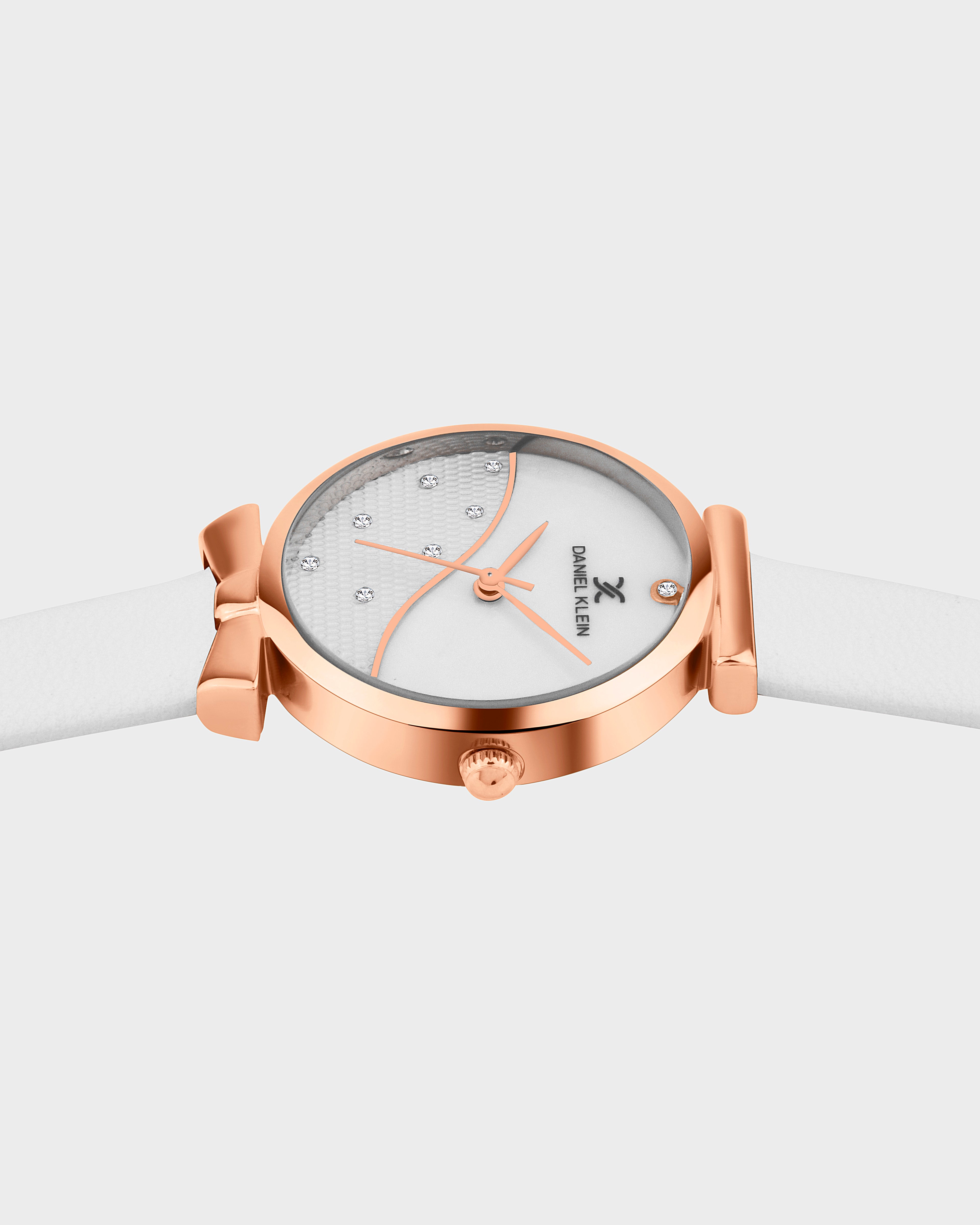 White Minimal Strap with Bow Shape Lug Women Premium Watch