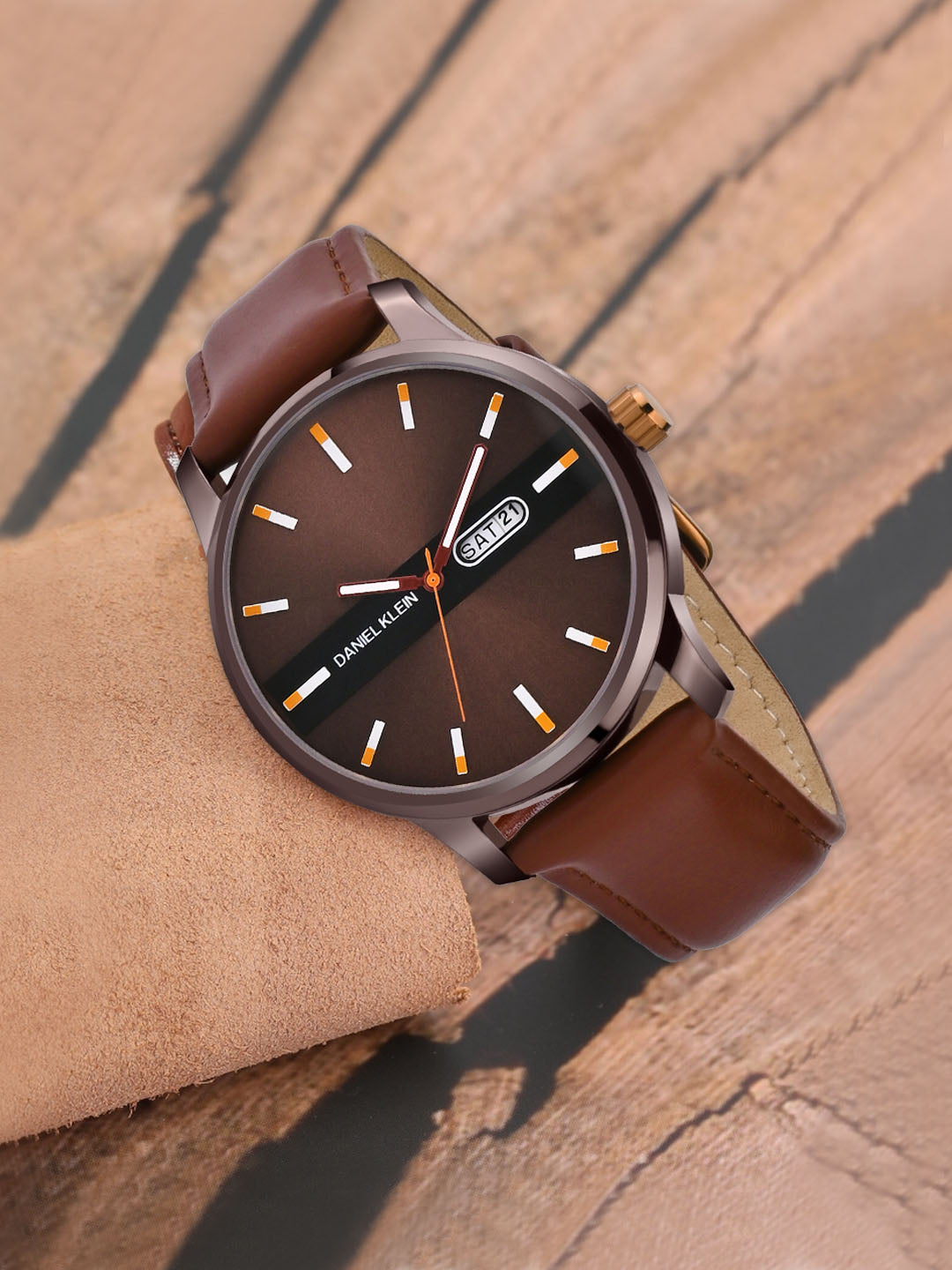 Brown Leather Strap Day Dated Men Watch - Main Image
