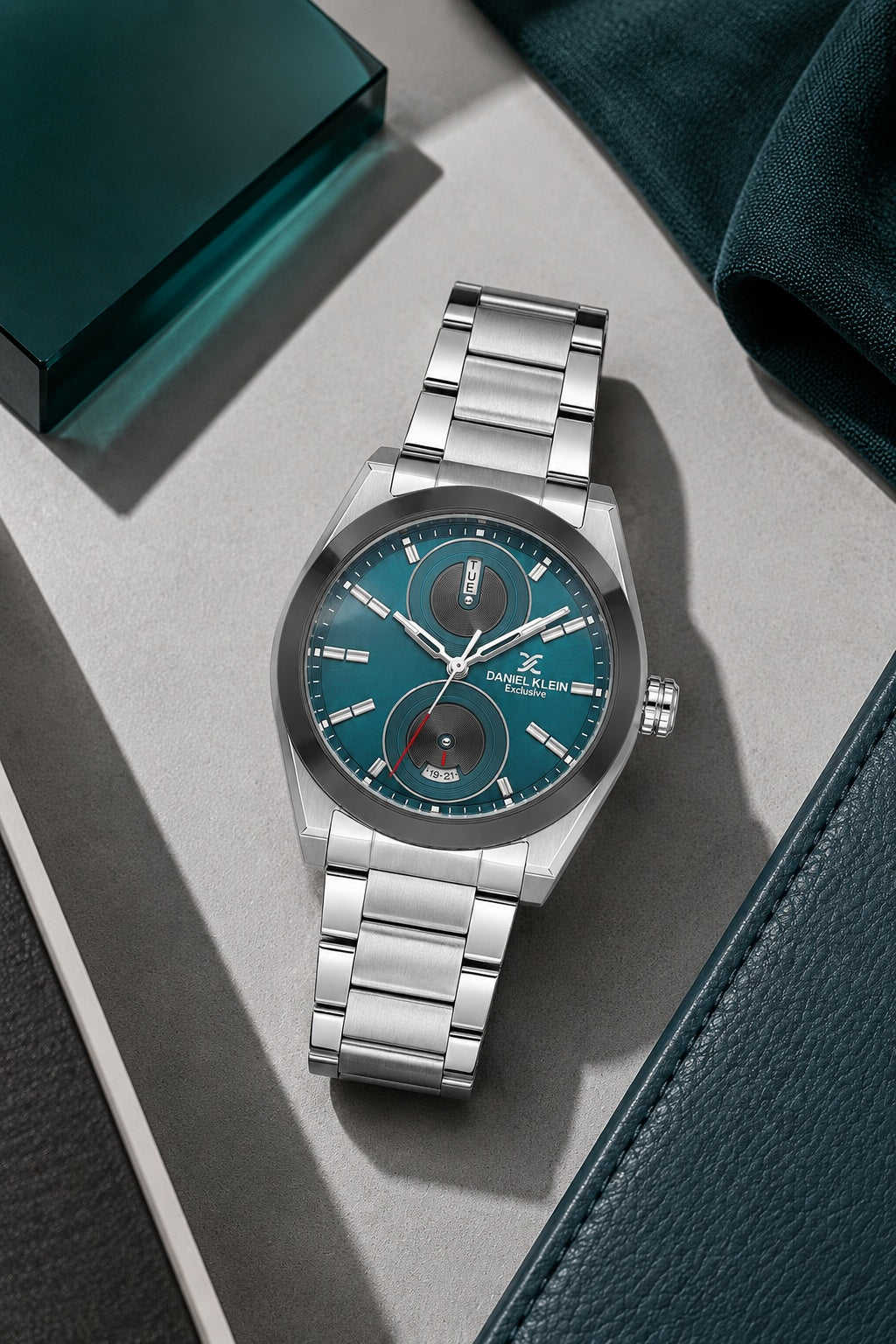 Men Blue Dial Silver Multifunction Analogue Watch