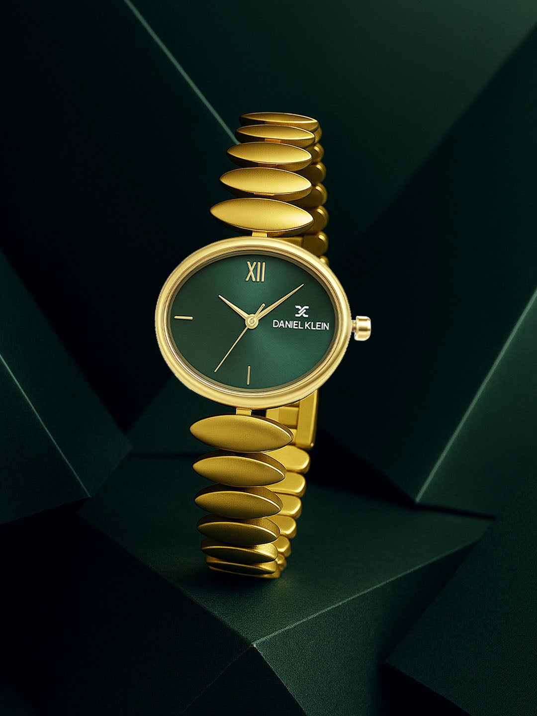 Daniel Klein Women Dial & Stainless Steel Bracelet Style Gold Straps Analogue Watch DK.20.10001-1