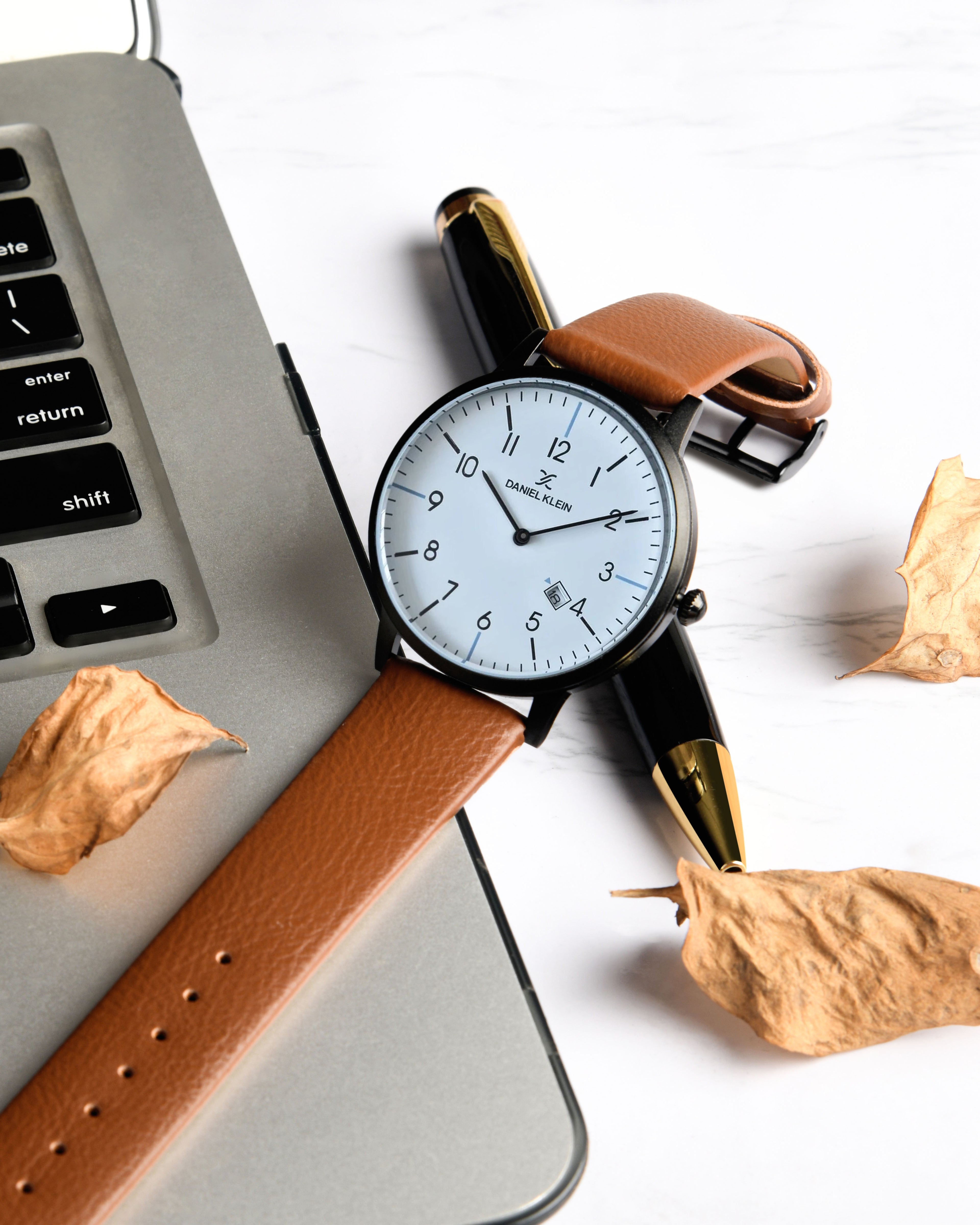 Daniel Klein Premium Men White Dial Watch
