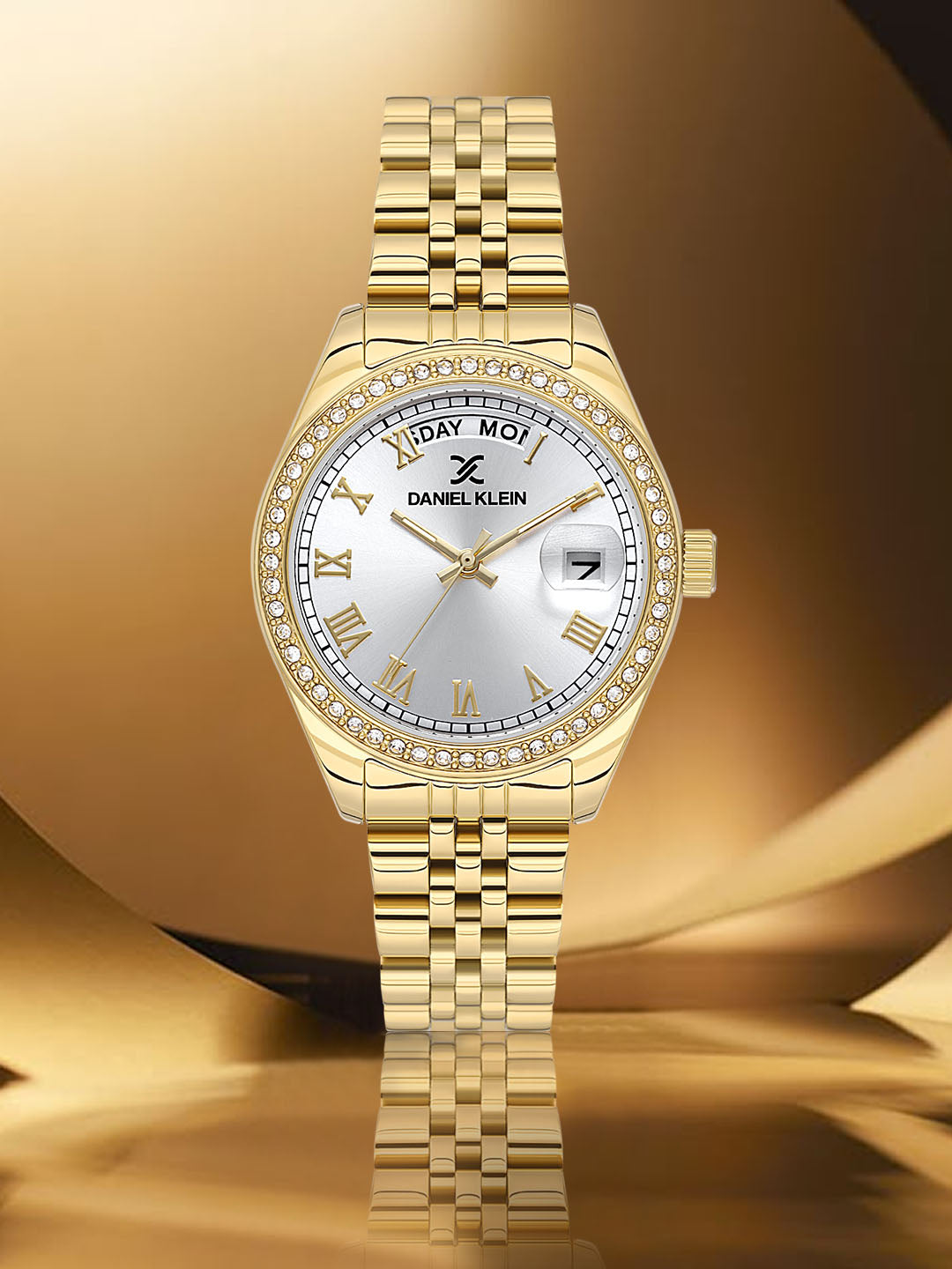 Luxury Silver Dial Analog women&