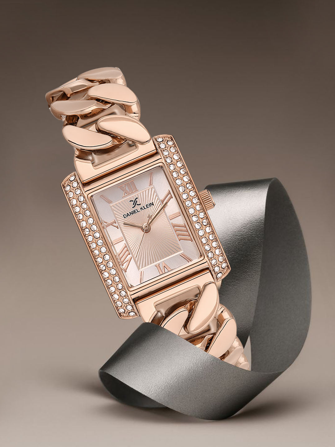 Square Rose Gold Dial Analog women&