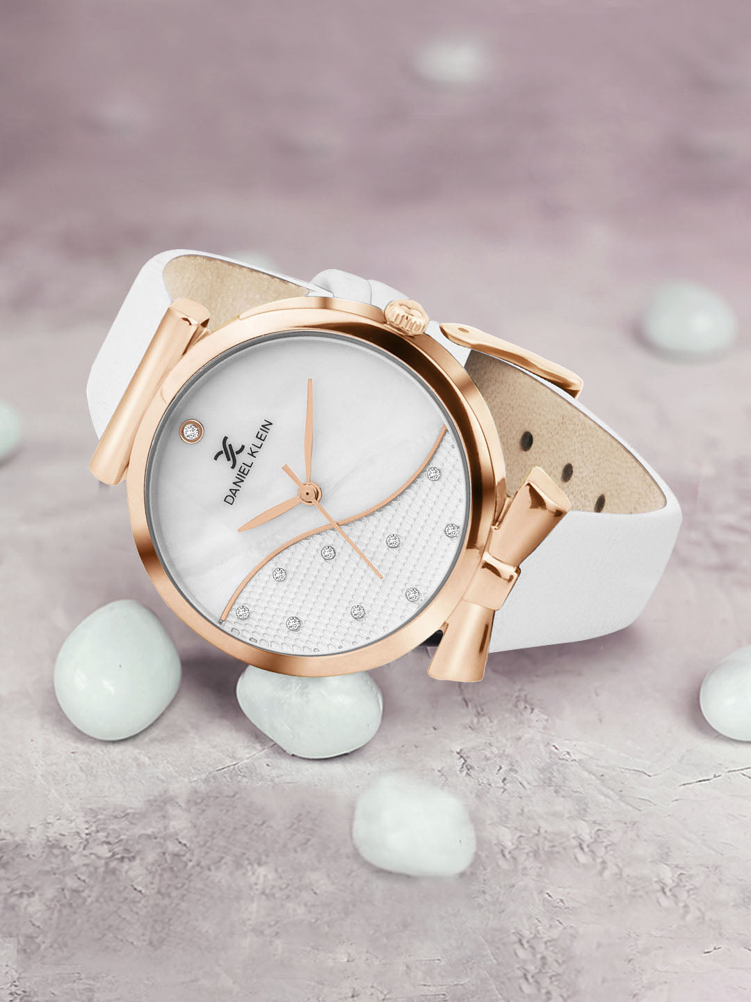 White Minimal Strap with Bow Shape Lug Women Premium Watch