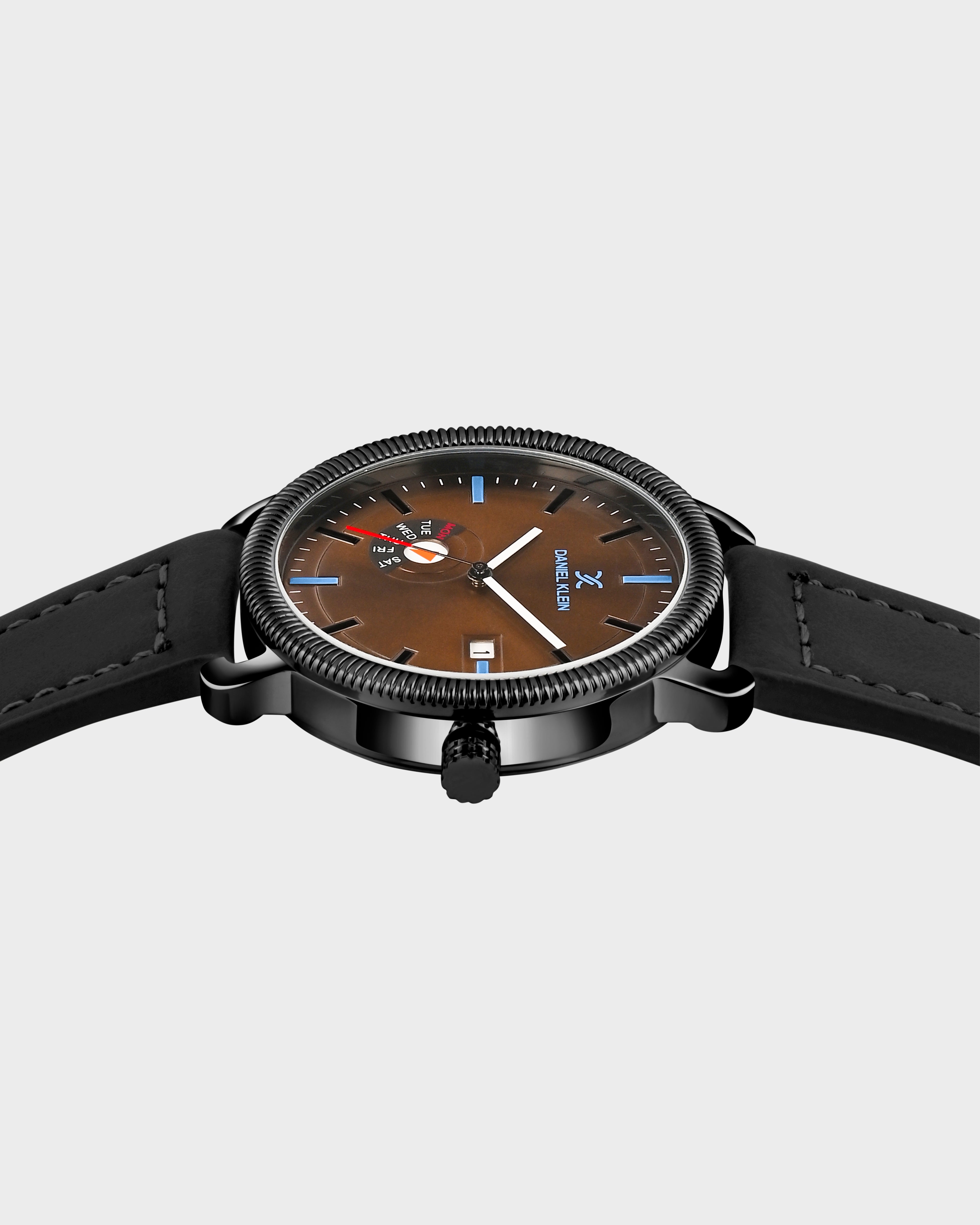 Premium Men Day-Dated Analog watch