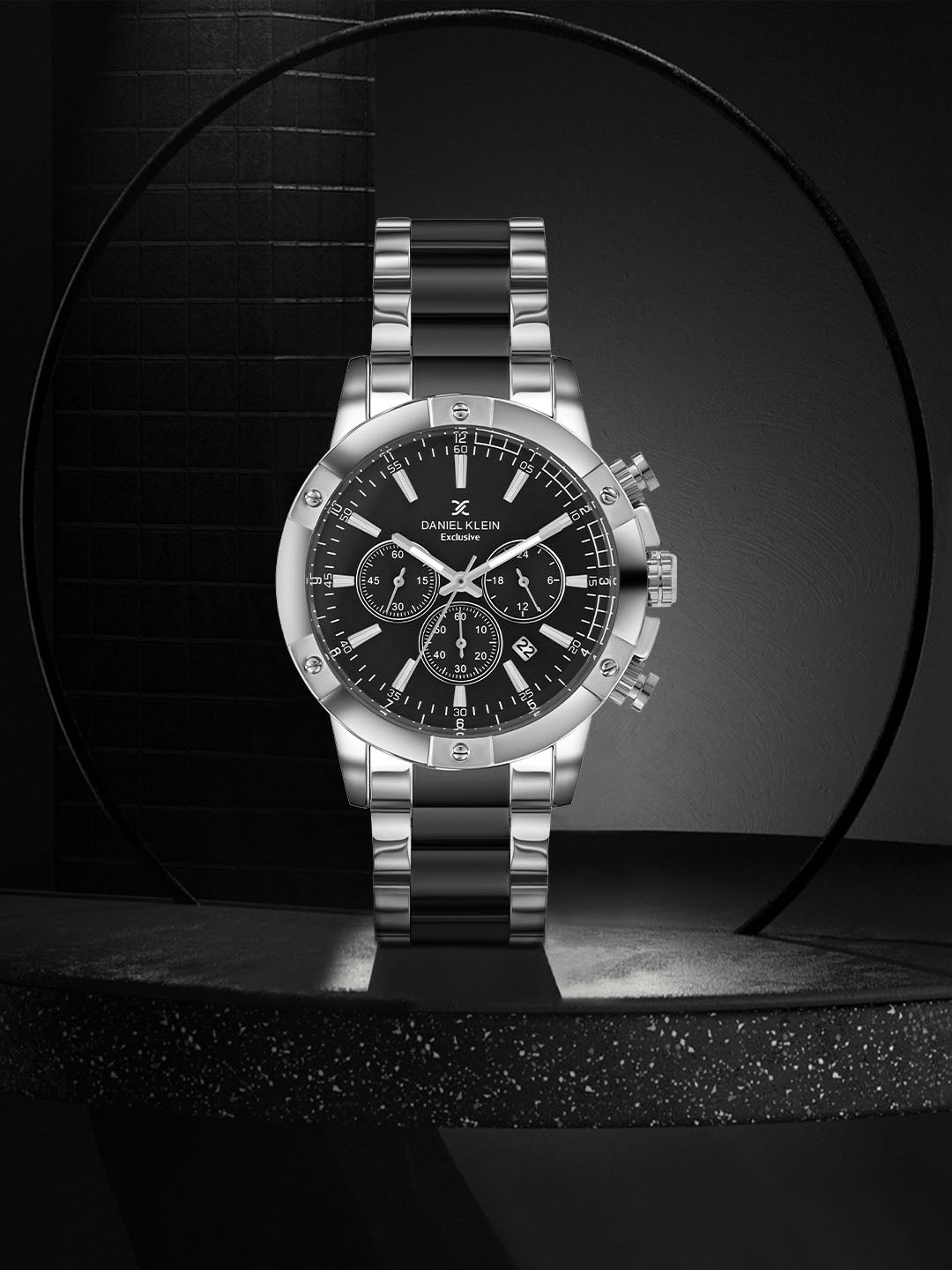 Black Dial Exclusive Men Watch