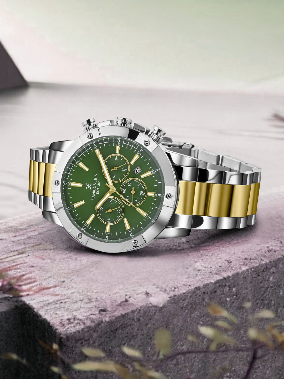 Green Dial Exclusive Men Watch