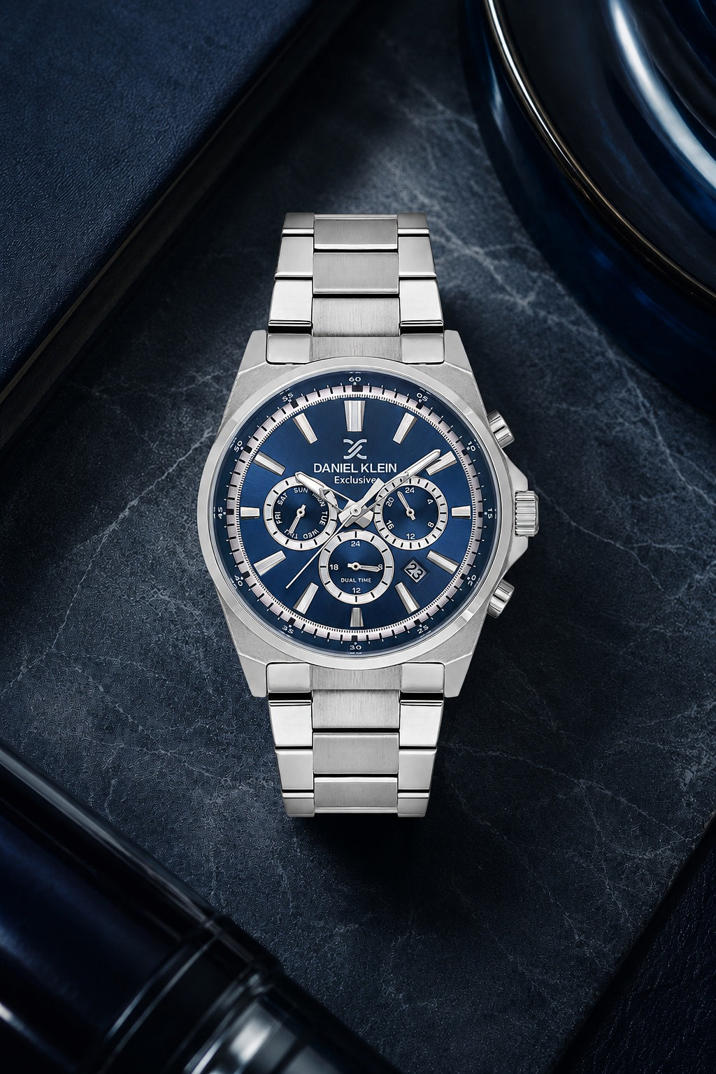 Men Royal Blue Dial Silver Chronograph Analogue Watch