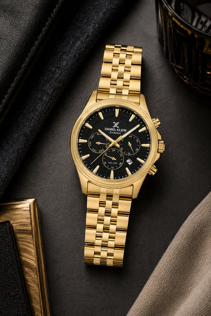 Men Black Dial Gold Chronograph Analogue Watch