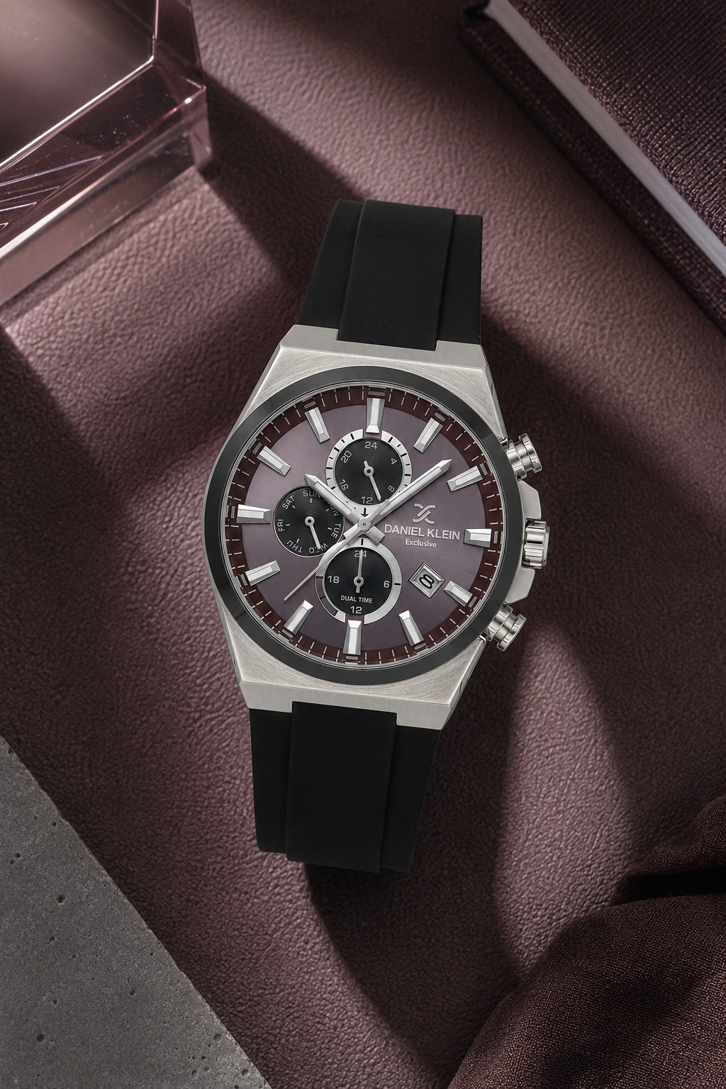 Men Grey Dial Black Silicone Strap Chronograph Analogue Watch