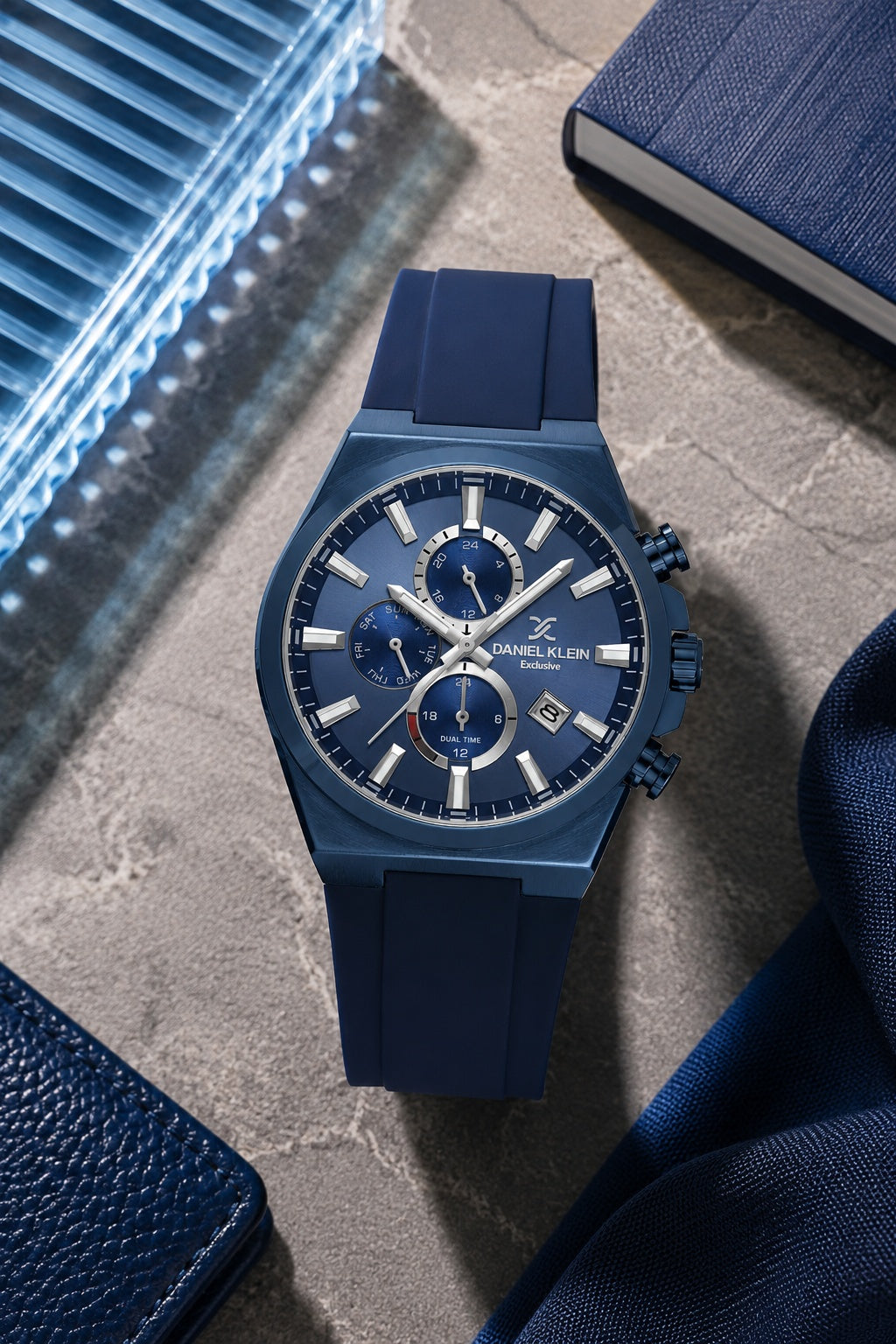 Men Navy Blue Dial Blue Silicone Strap Chronograph Analogue Watch