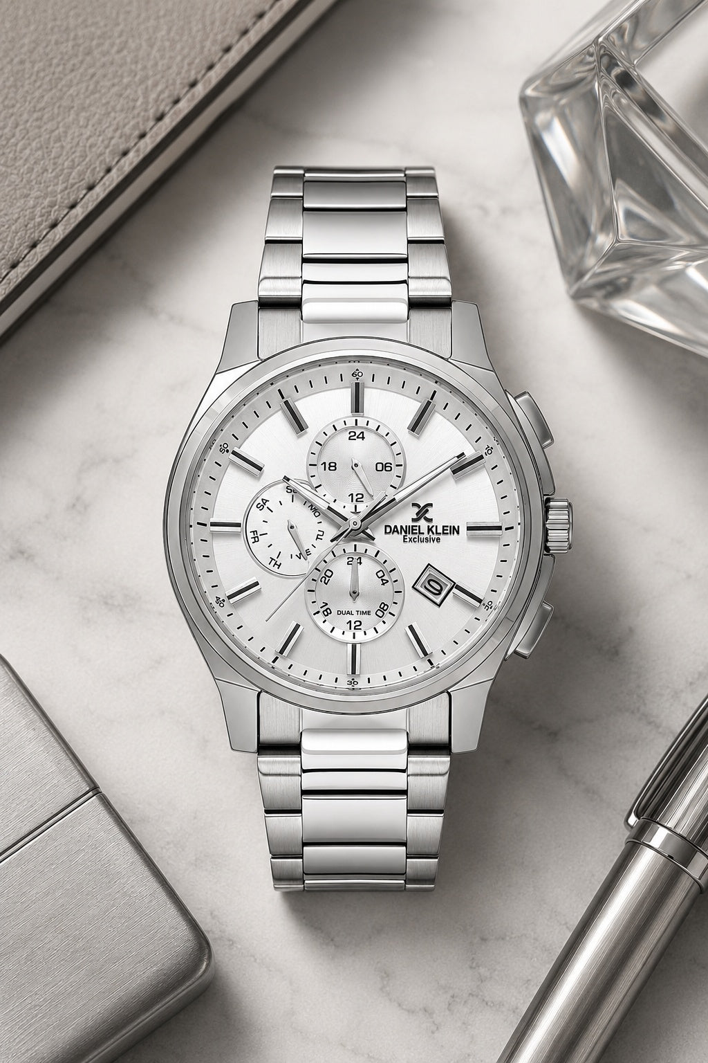 Men Silver Dial Silver Chronograph Analogue Watch