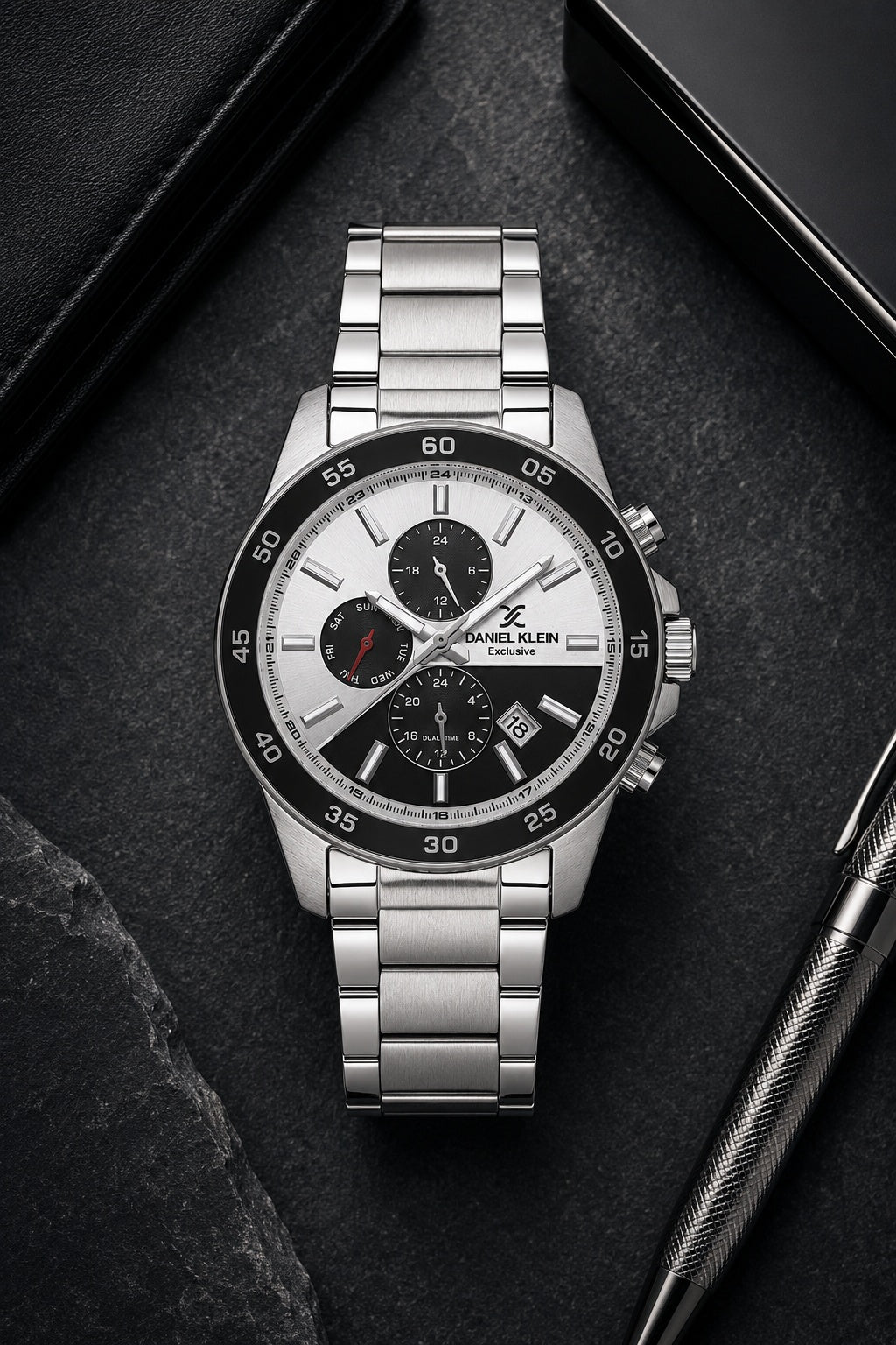 Men Silver Dial Silver Chronograph Analogue Watch