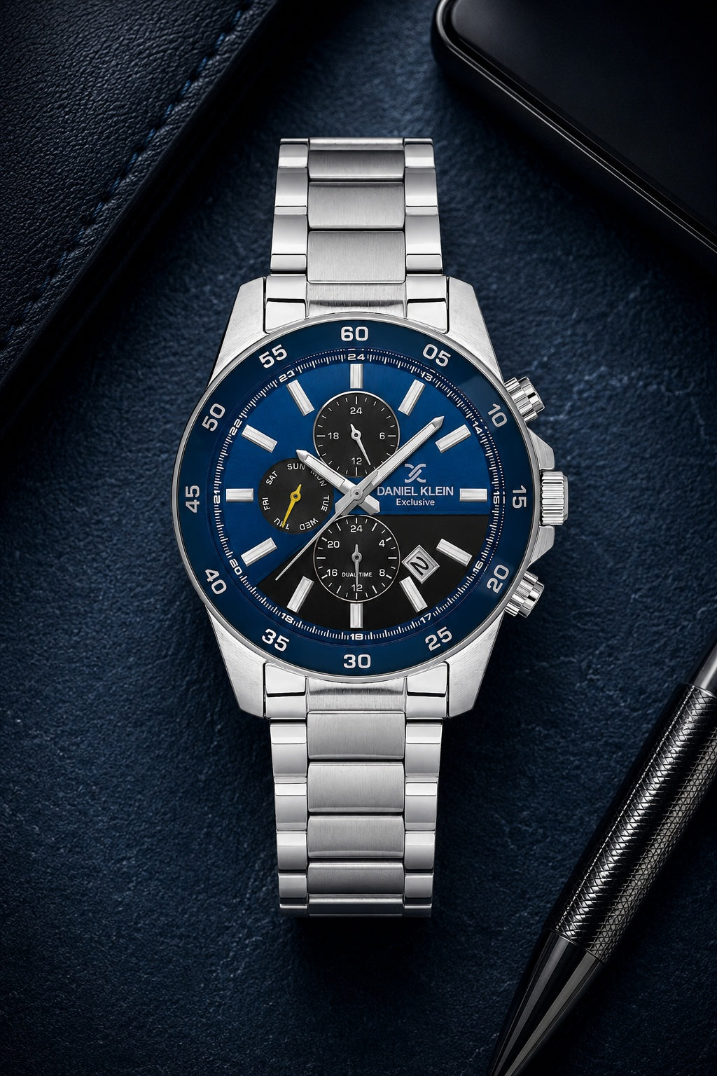 Men Royal Blue Dial Silver Chronograph Analogue Watch