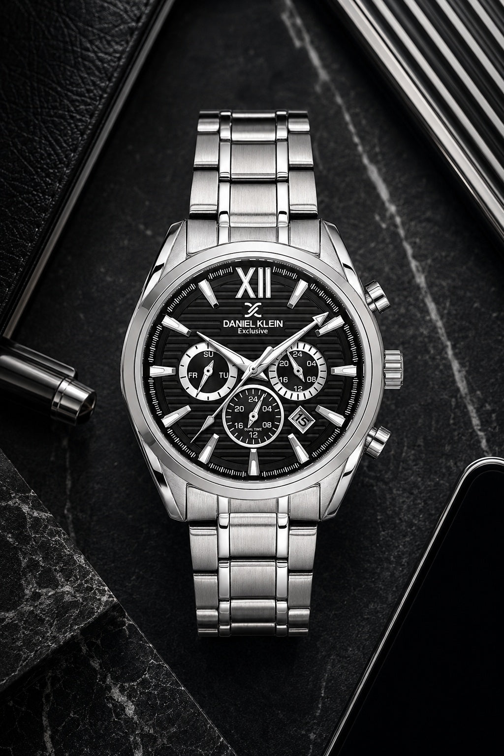 Men Black Dial Silver Chronograph Analogue Watch