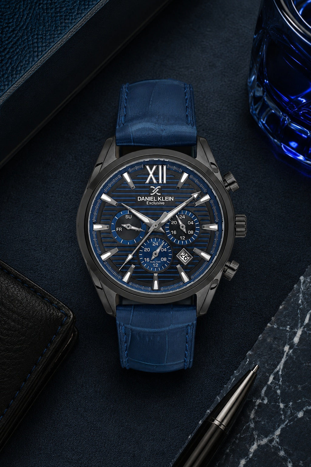 Men Blue Dial Blue Leather Strap Chronograph Analogue Watch