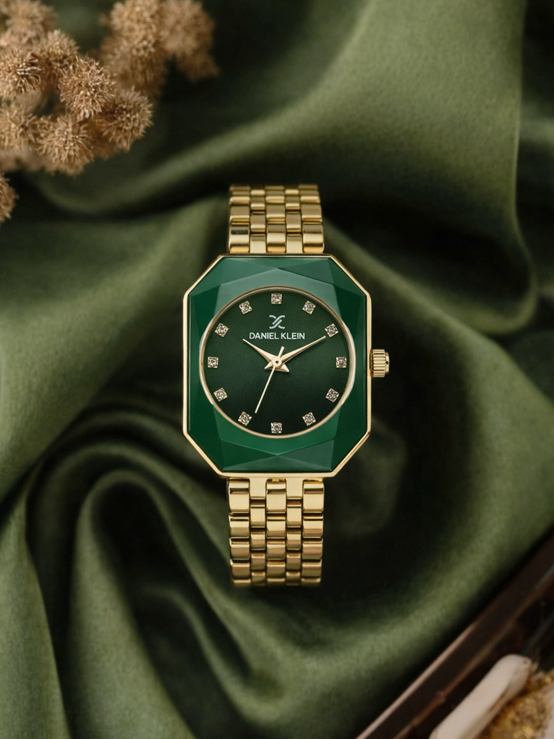 Daniel Klein Analog Dark Green Round Dial Gold/Green Case Gold Strap Quartz Water-Resistant Wrist Watch for Women Girls, Ladies DK.6.14182-4