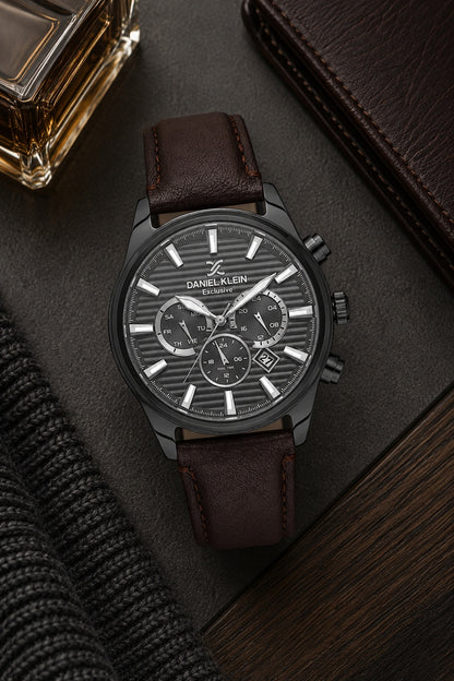 Men Grey Dial Brown Leather Strap Chronograph Analogue Watch