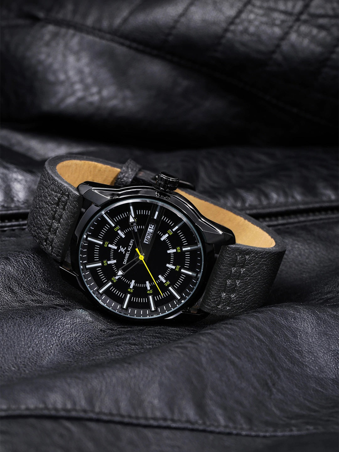 Daniel Klein Premium Men Black Analogue Watch DK11599-5